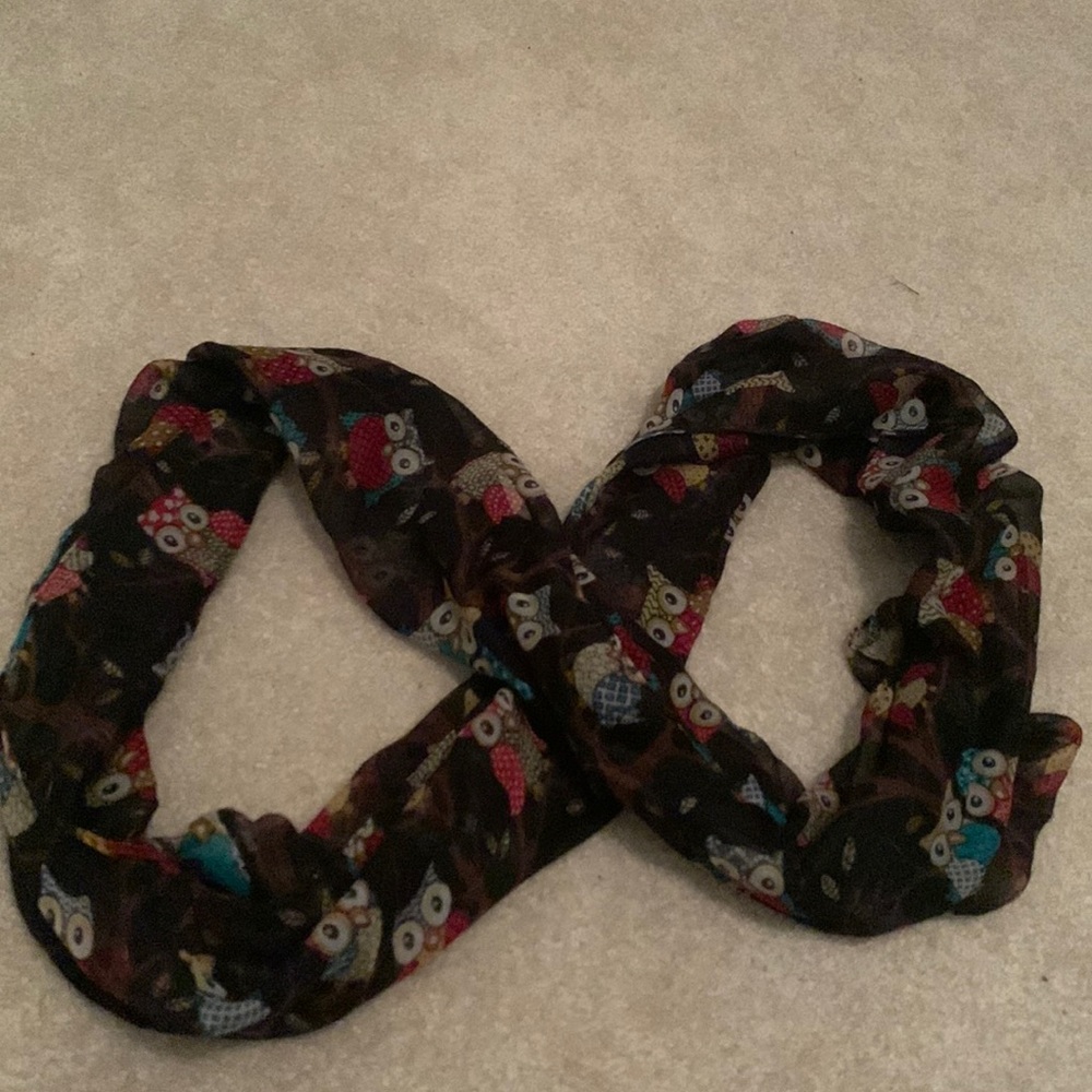 Owl scarf. Perfect for fall.